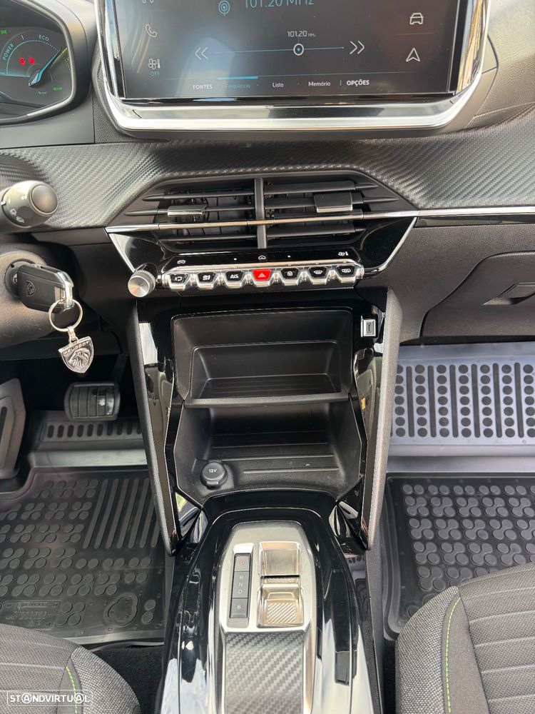 Peugeot e-208 Active - 15