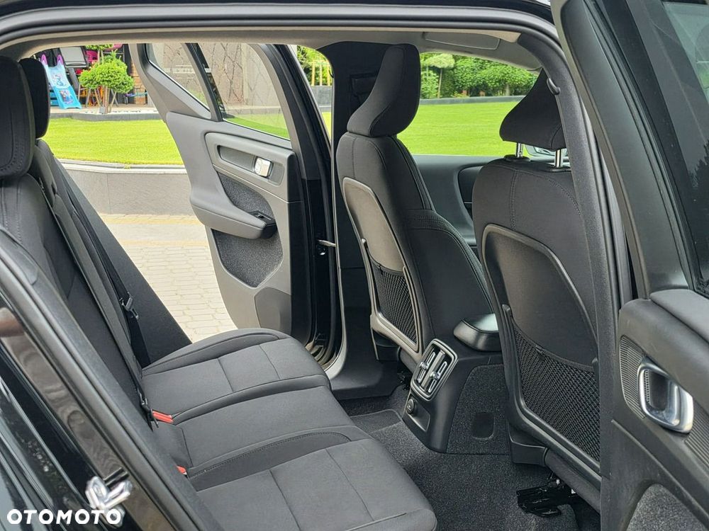 Volvo XC 40 - 28