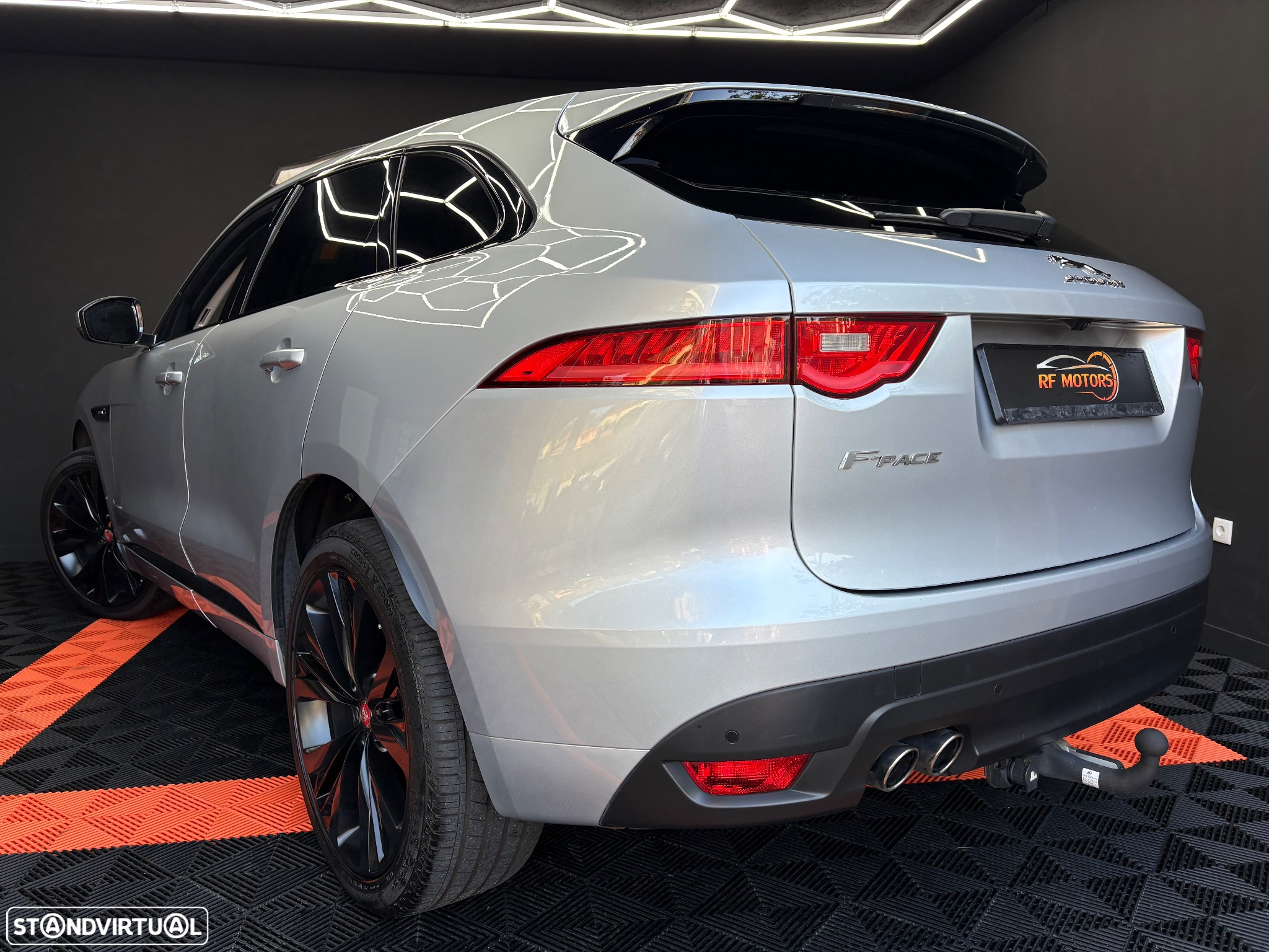 Jaguar F-Pace 20d Aut. R-Sport - 28