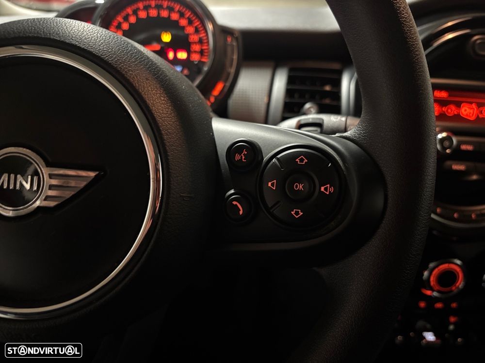 MINI 3 Portas Cooper D - 10