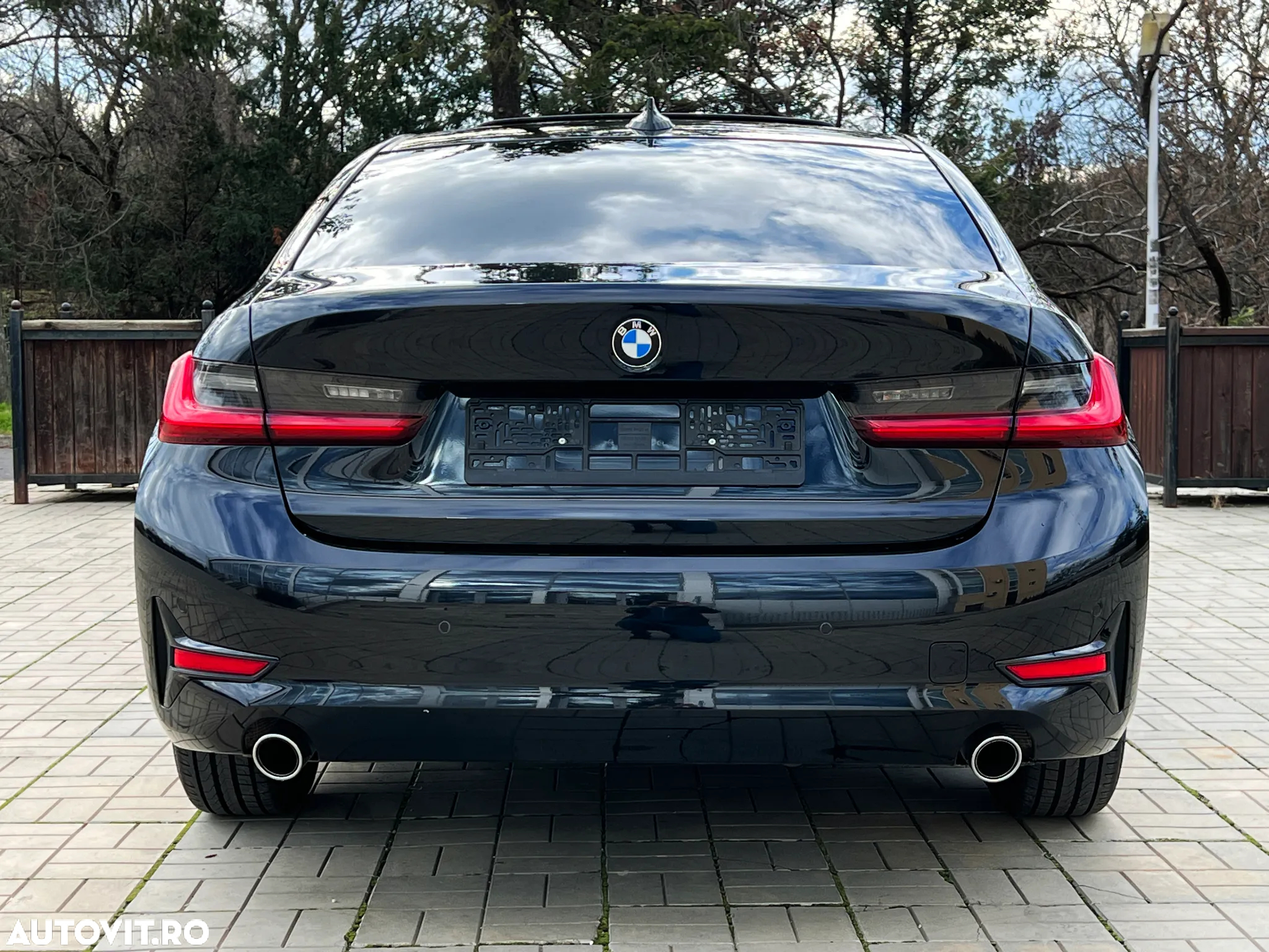 BMW Seria 3 318d Luxury Line - 9