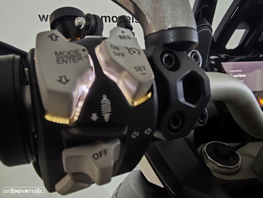 Ducati Multistrada 950 S  GP White - 27