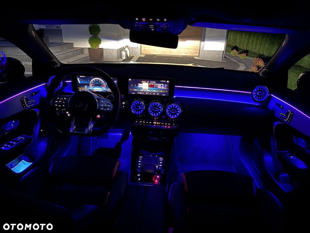 Mercedes-Benz CLA AMG 45 S 4-Matic 8G-DCT - 3