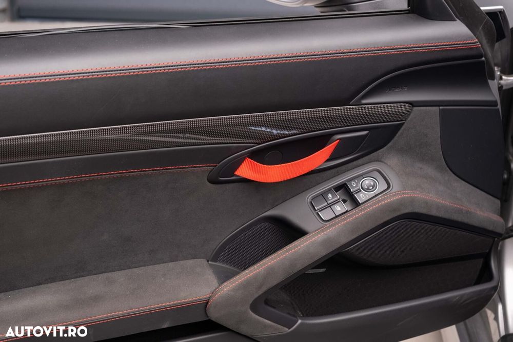 Porsche Boxster - 12