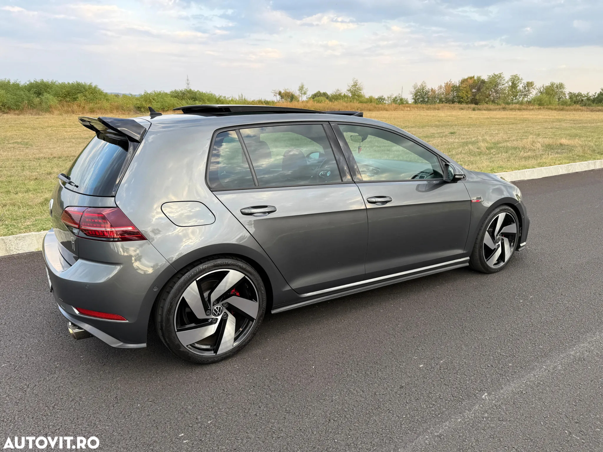 Volkswagen Golf 2.0 TSI GTI - 10