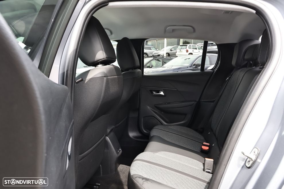 Peugeot 208 1.2 PureTech Allure - 17