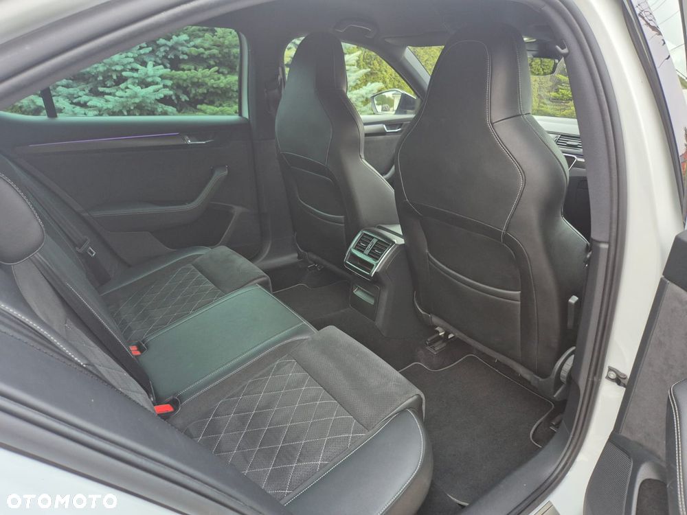 Skoda Superb 2.0 TSI Sportline DSG - 14