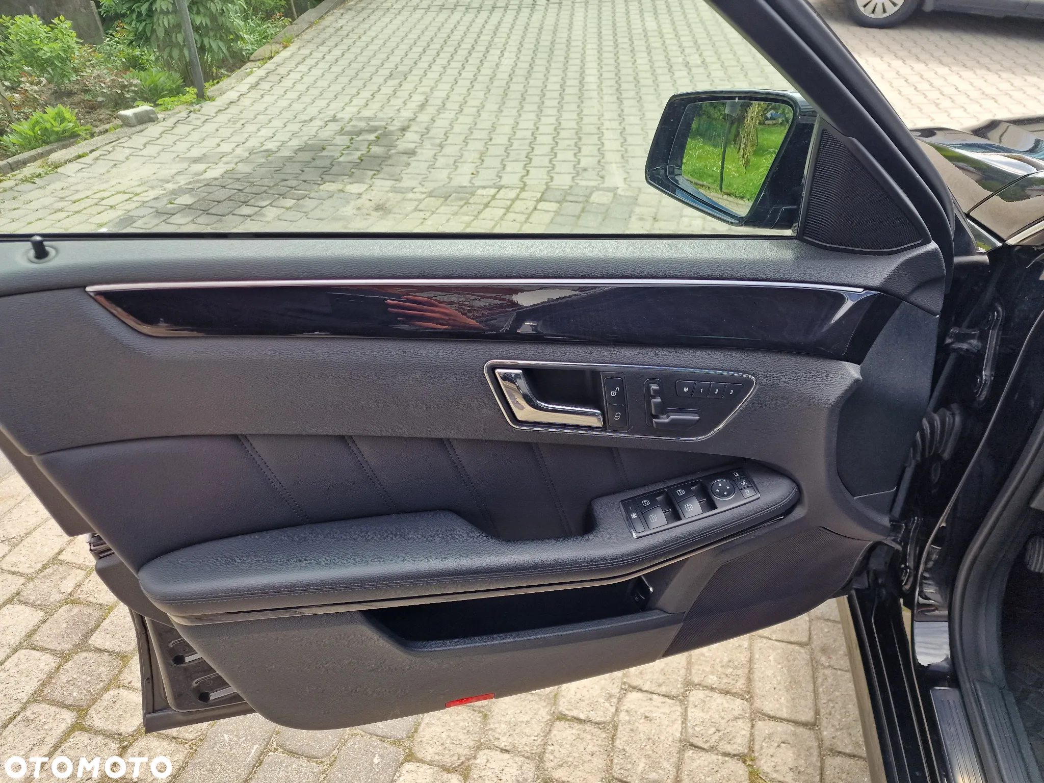 Mercedes-Benz Klasa E 350 4-Matic Avantgarde - 29