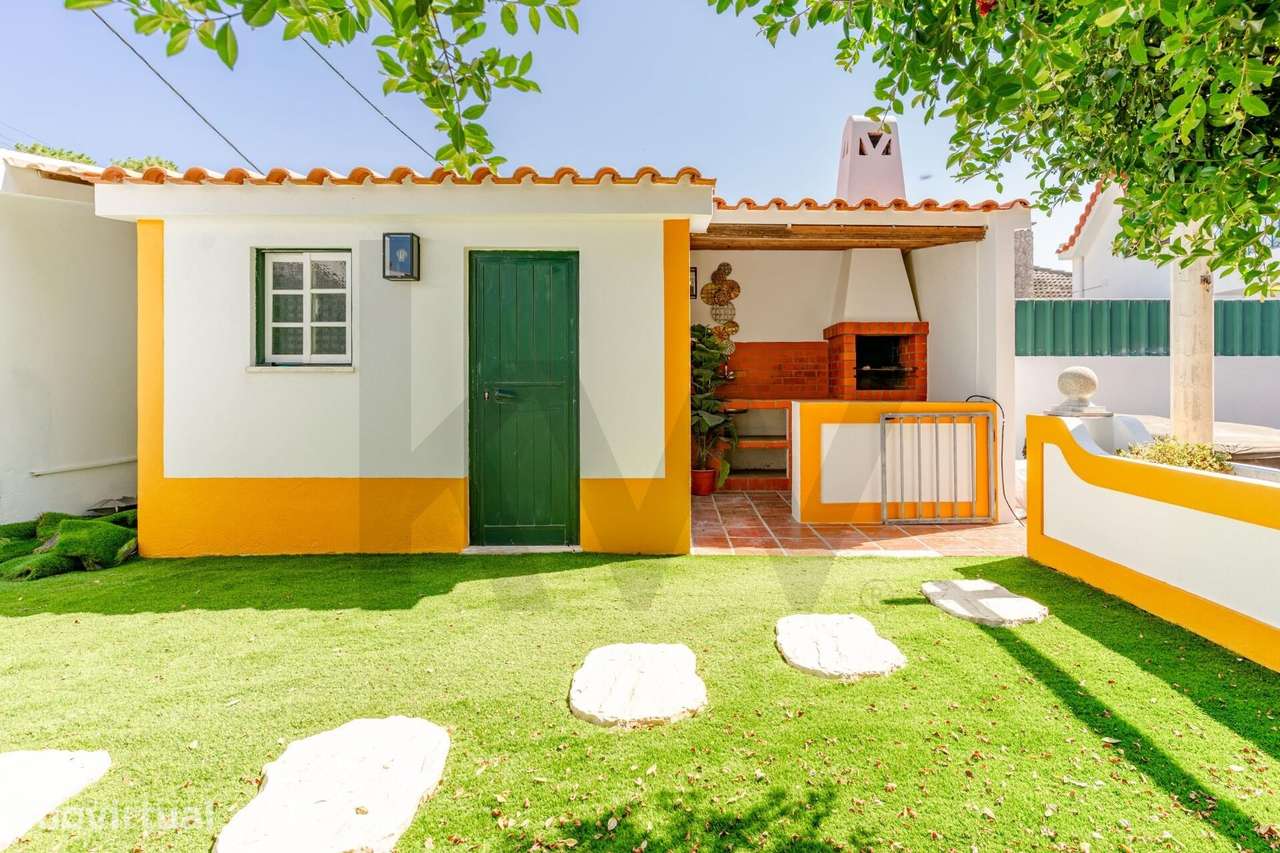 Moradia T3 Remodelada com Jardim | Aroeira - Grande imagem: 5/49