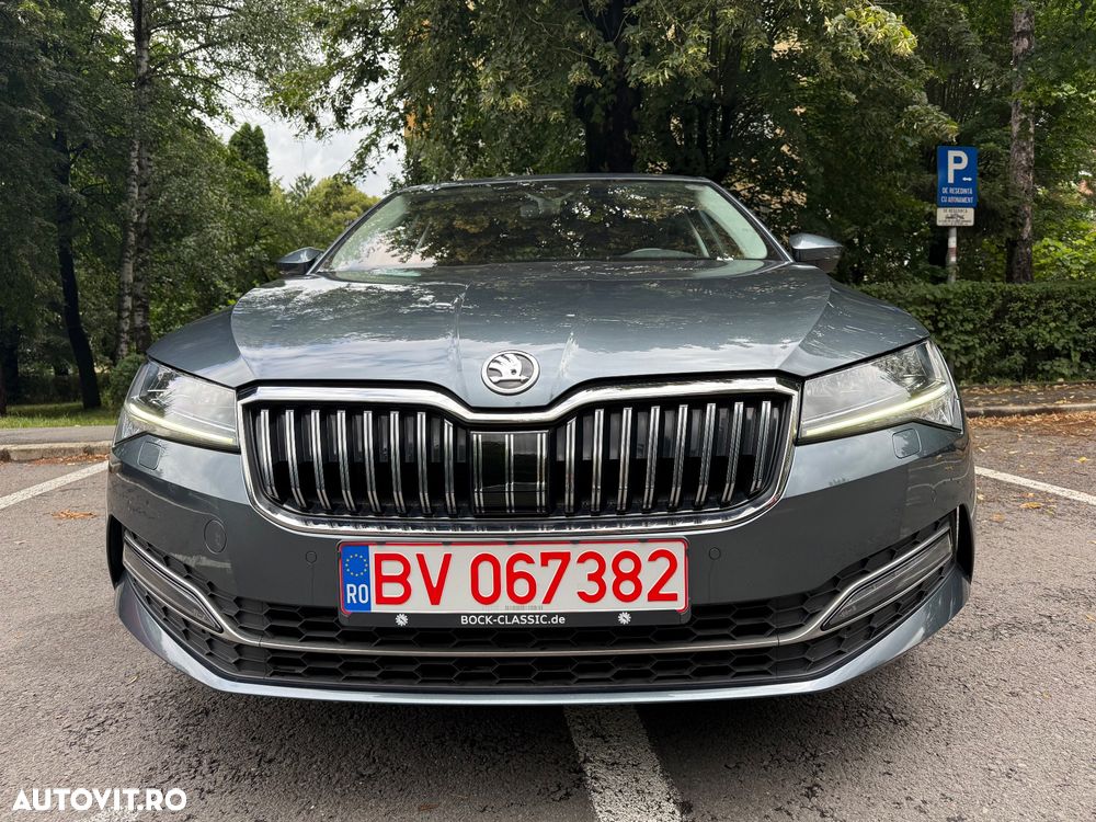 Skoda Superb 2.0 TDI DSG Ambition - 9