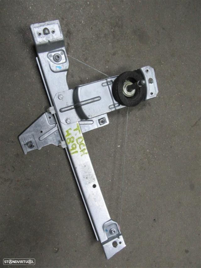 ELEVADOR TRASEIRO DIREITO PEUGEOT 207 1.6 HDI -9HX--INGLES 1.6 HDI -9HX--INGLES... - 1