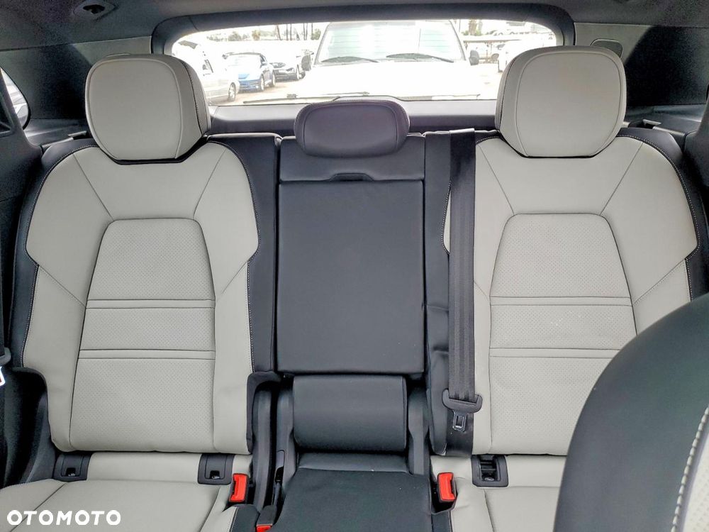 Porsche Cayenne Tiptronic S - 11