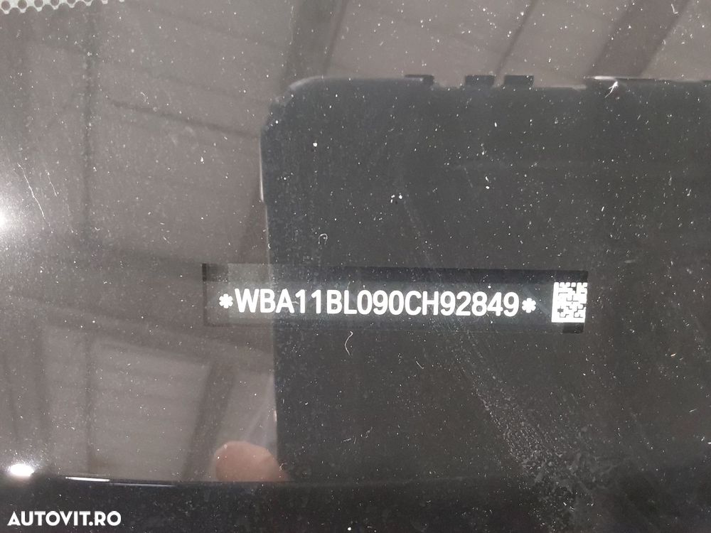 BMW Seria 5 518d AT MHEV - 40