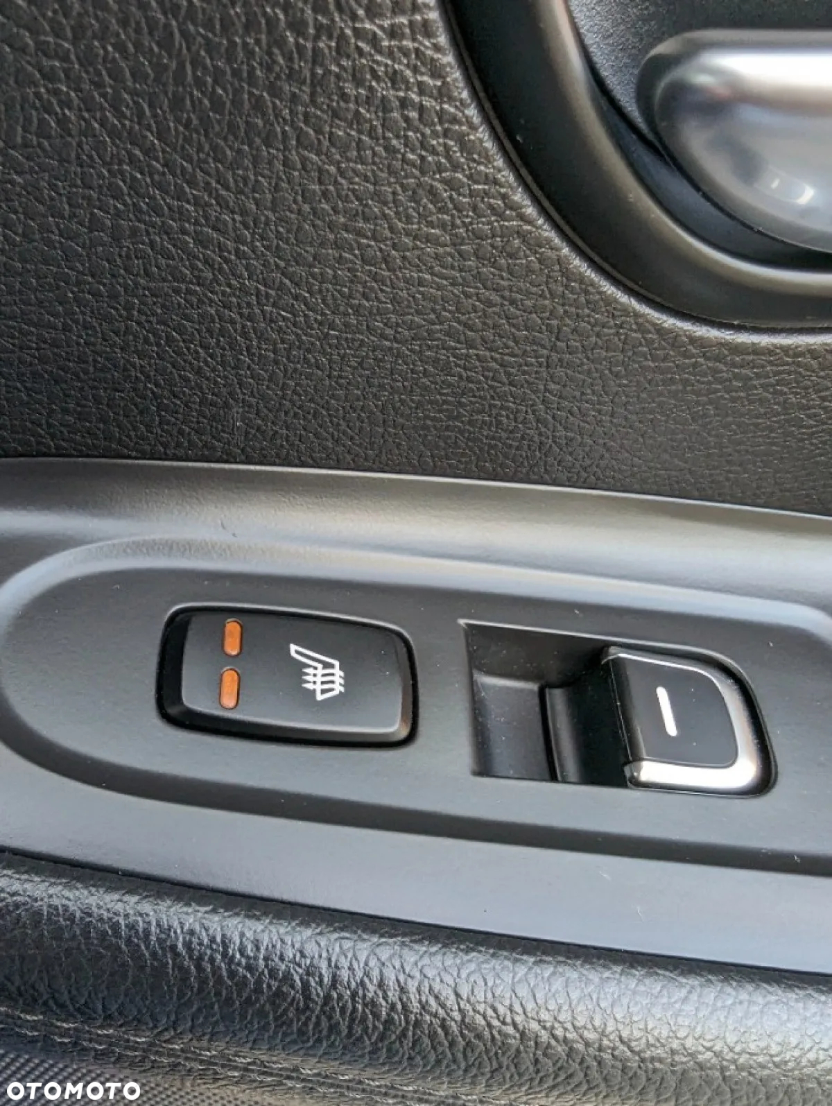 Kia Carens 1.6 GDI Attract - 18