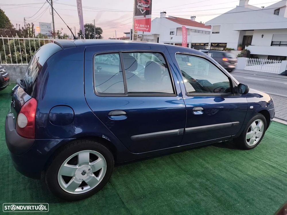 Renault Clio 1.2 16V Dynamique - 9