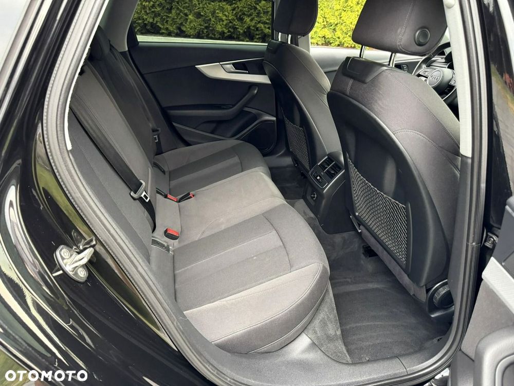 Audi A4 Avant 2.0 TDI ultra sport - 23