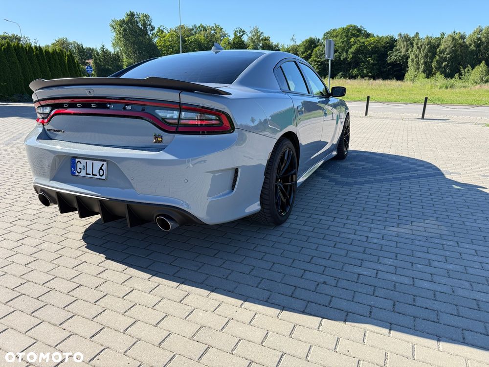 Dodge Charger 6.4 Scat Pack - 4