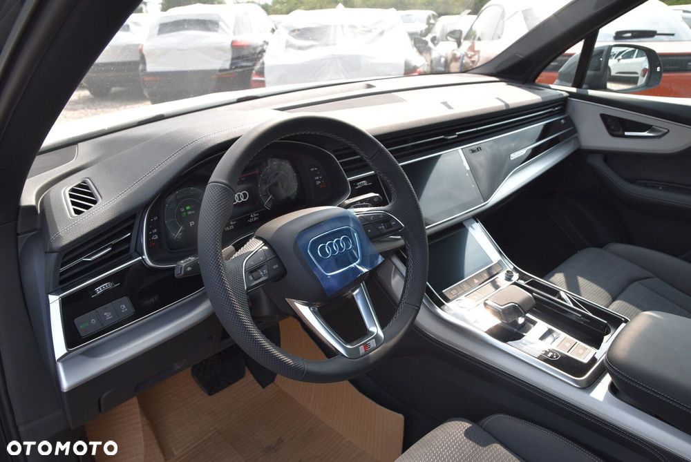 Audi Q7 - 7