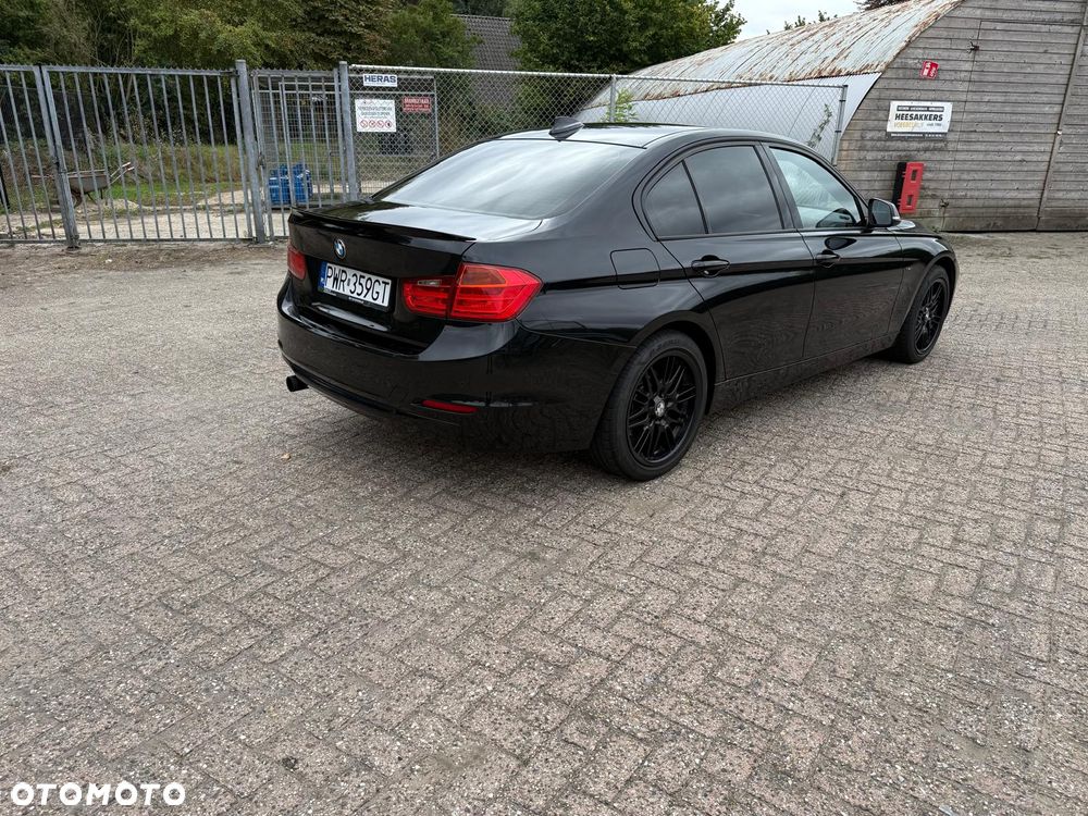 BMW Seria 3 - 12