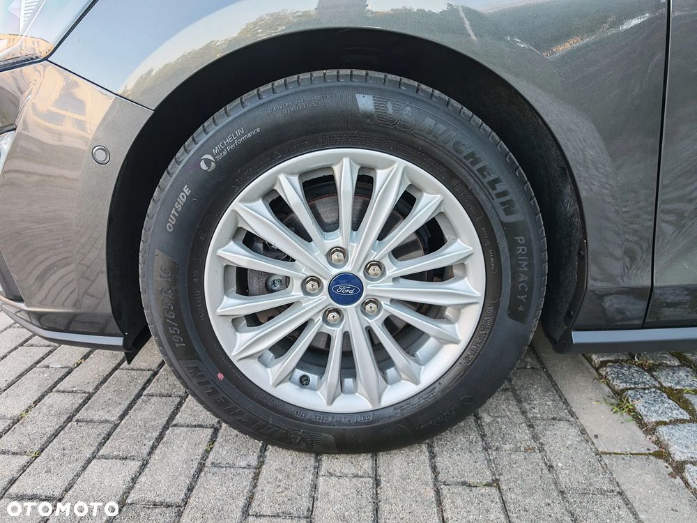 Ford Focus 1.5 EcoBoost Titanium Business - 37