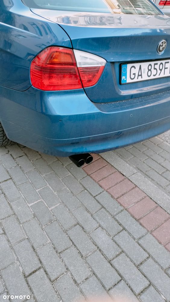 BMW Seria 3 320i - 3