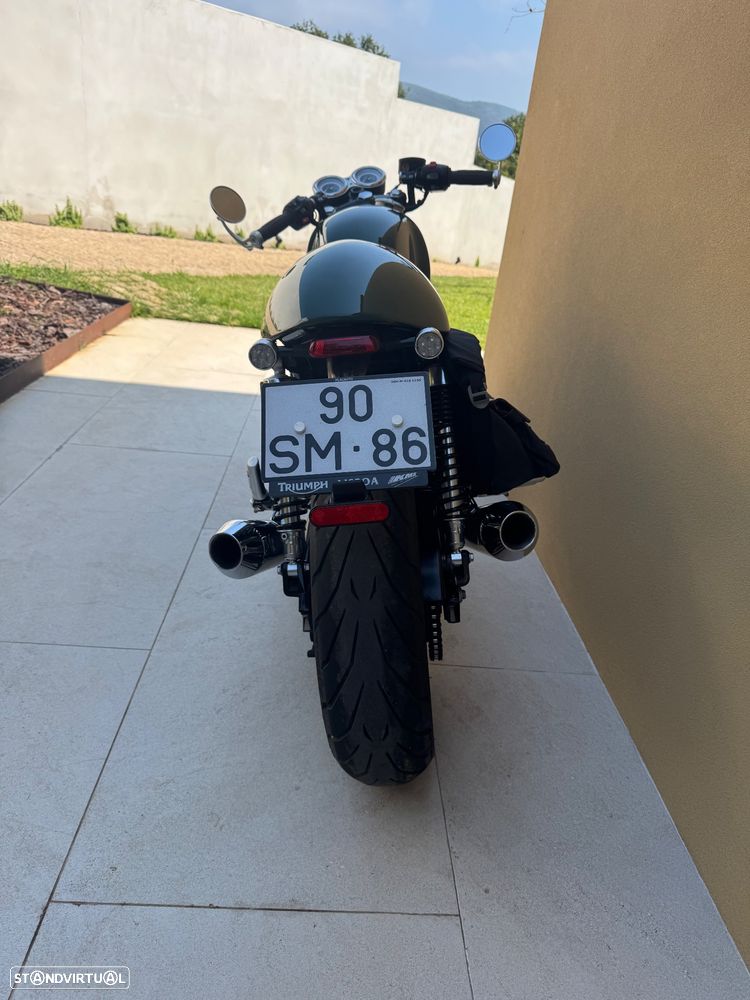 Triumph Thruxton - 3