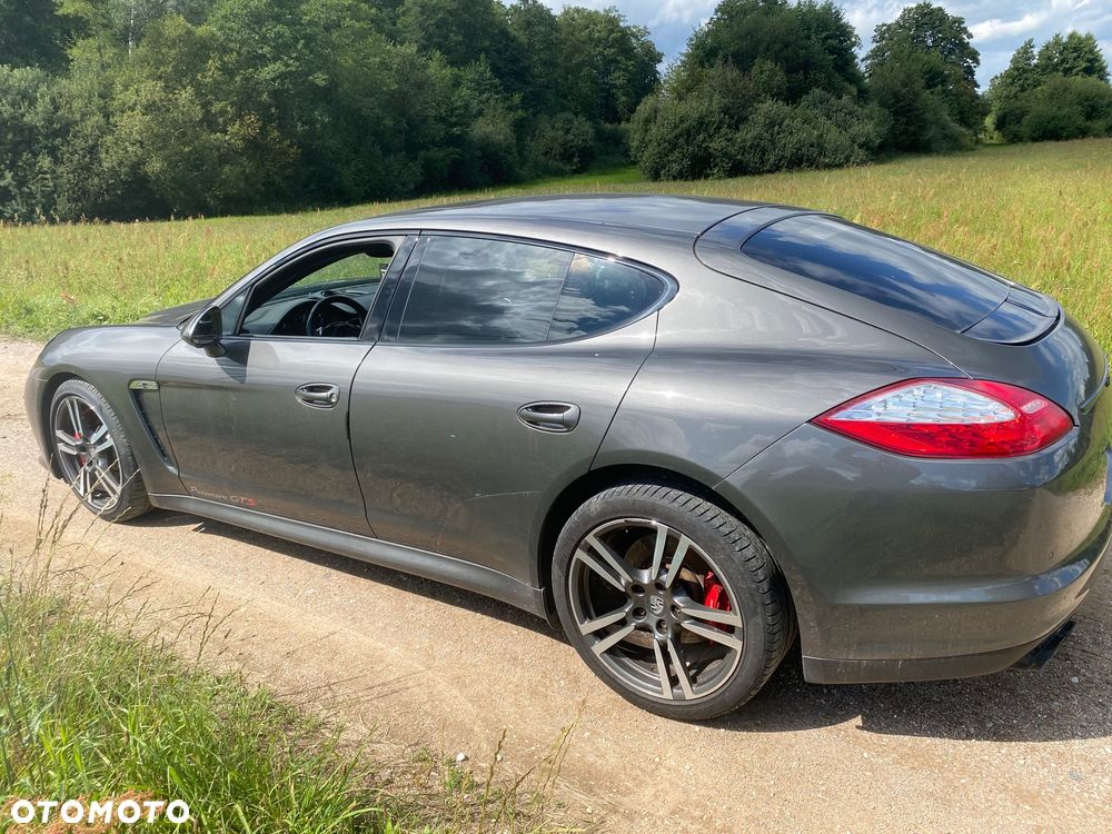 Porsche Panamera GTS - 10