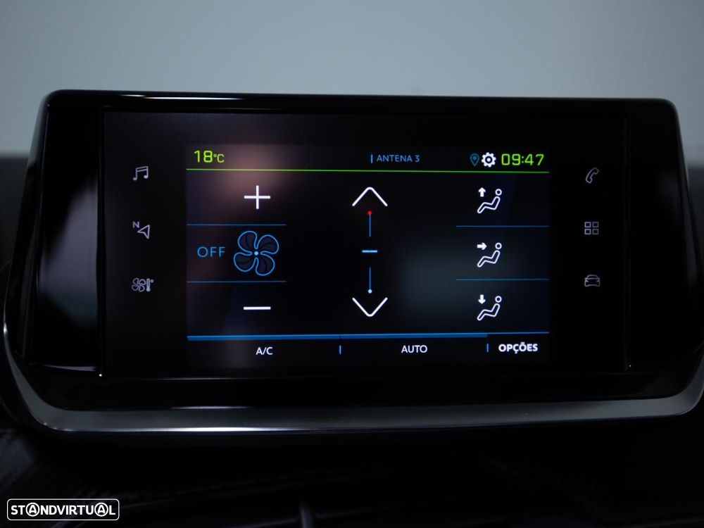Peugeot e-2008 50 kWh Active - 21