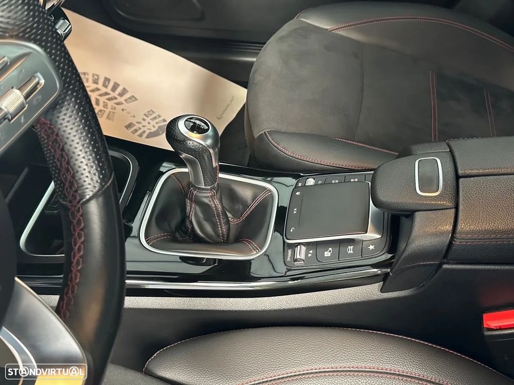 Mercedes-Benz CLA 180 - 16