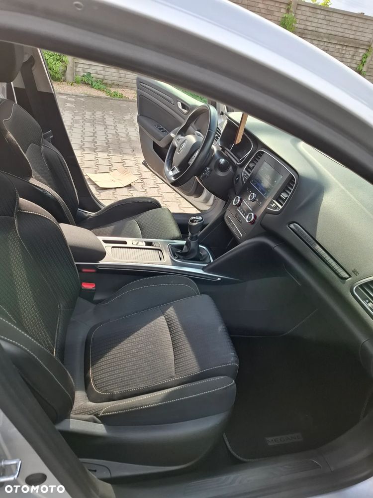Renault Megane ENERGY TCe 130 Start & Stop LIMITED - 10