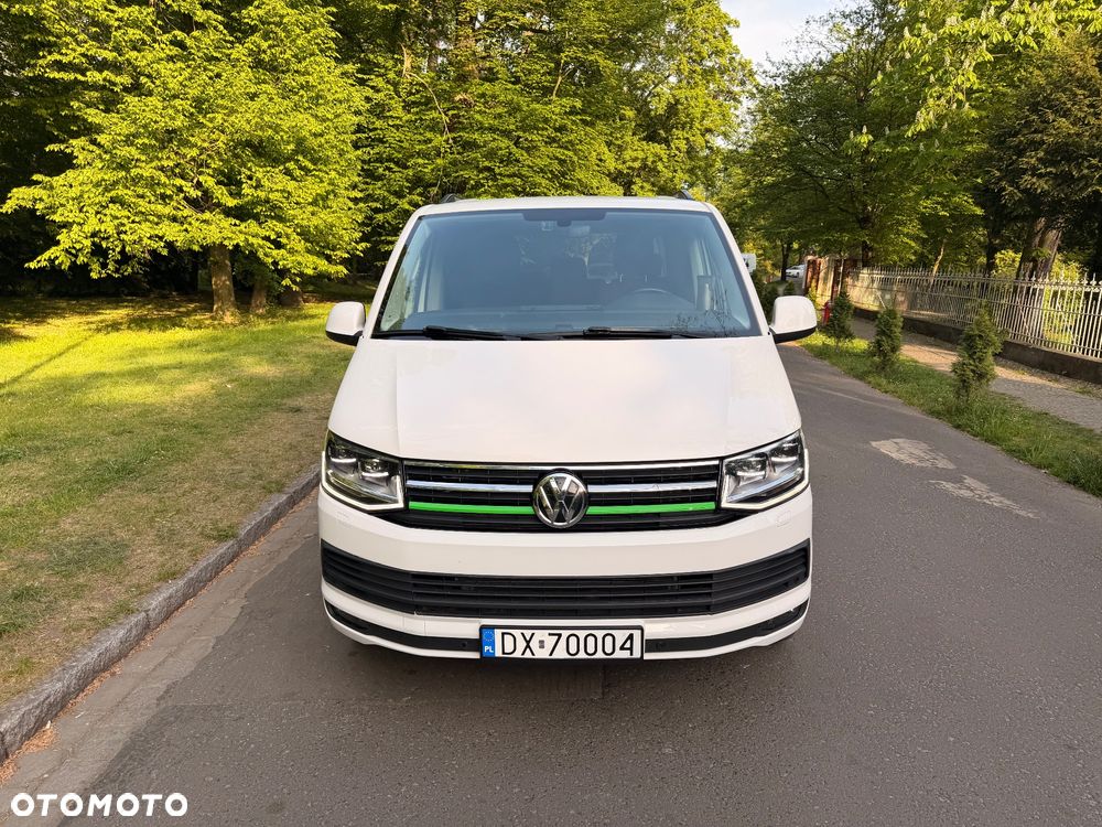Volkswagen Caravelle - 2