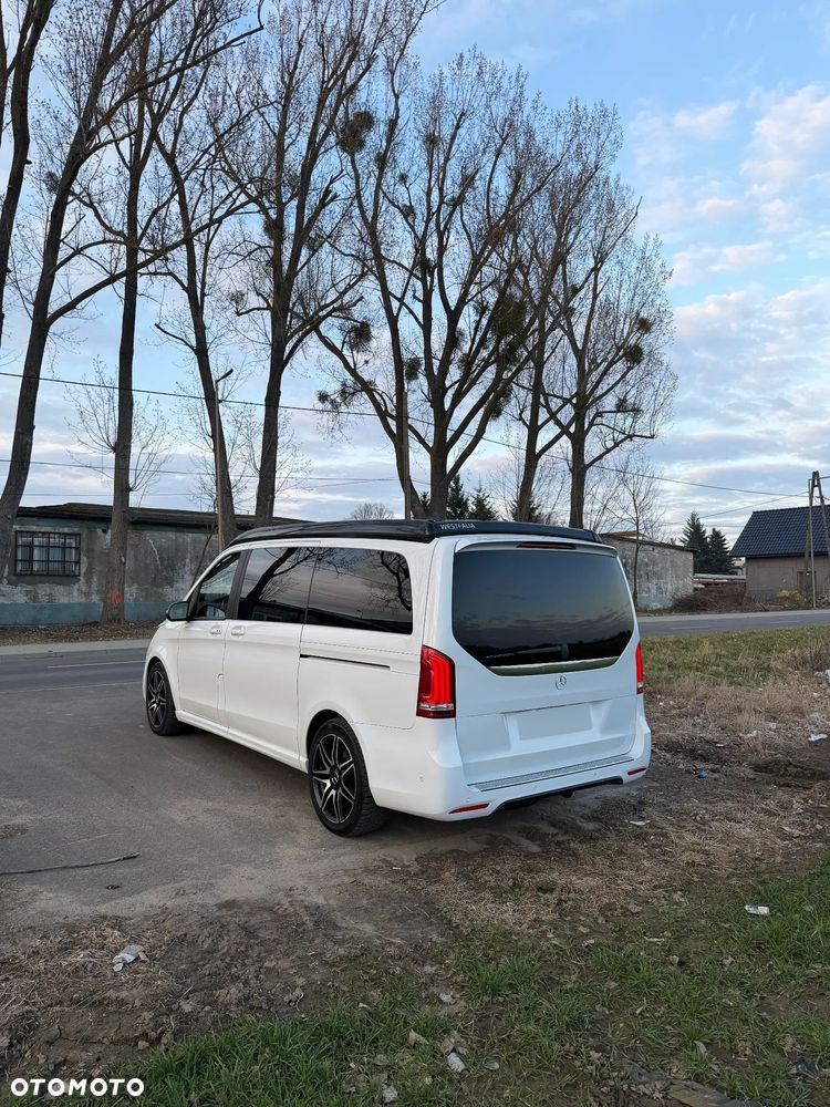 Mercedes-Benz Klasa V - 1