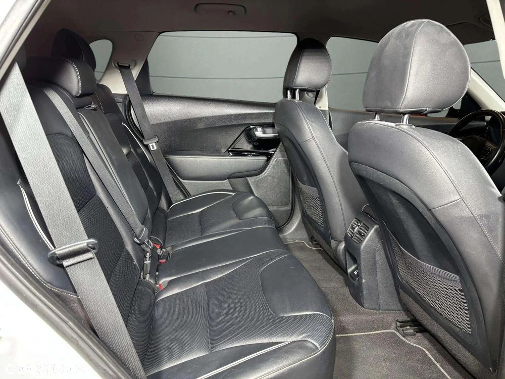 Kia Niro e-Niro 39kWh XL - 14