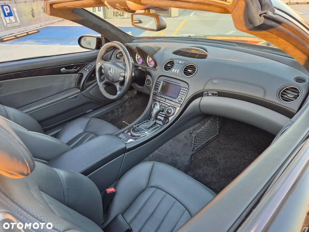 Mercedes-Benz SL - 14