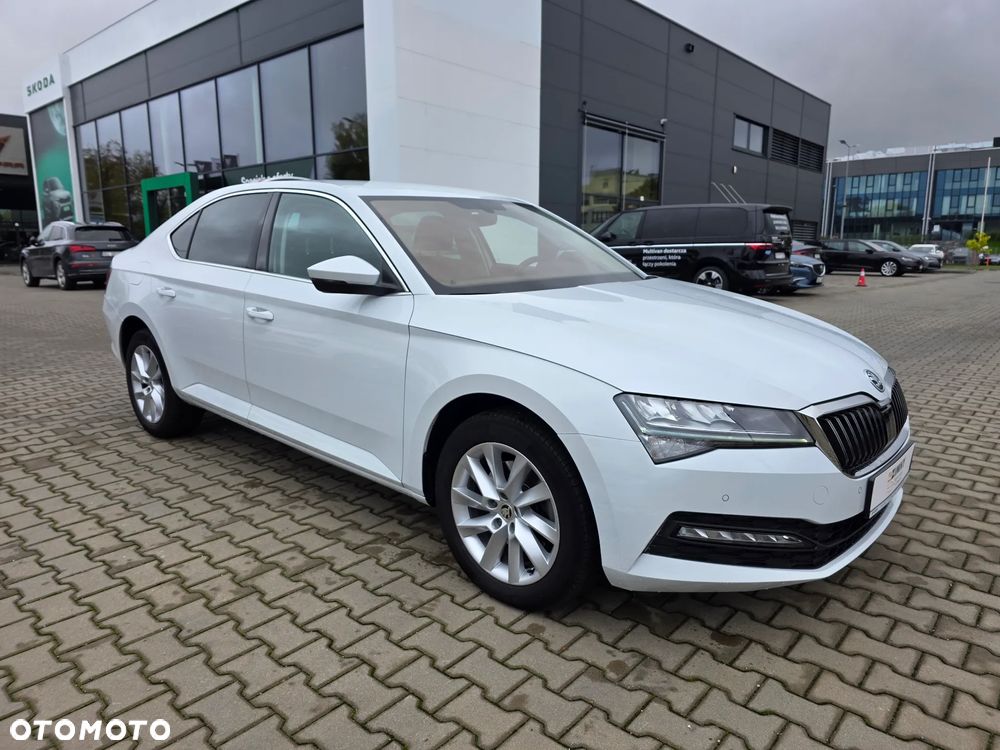 Skoda Superb 2.0 TDI SCR Ambition DSG - 8
