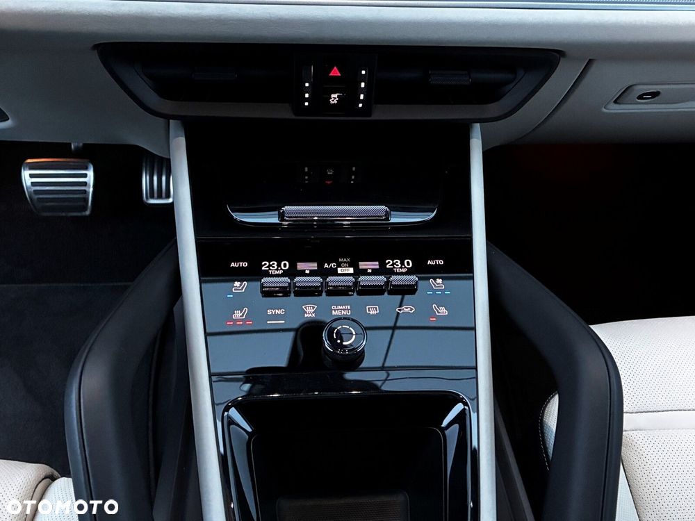 Porsche Cayenne 2024