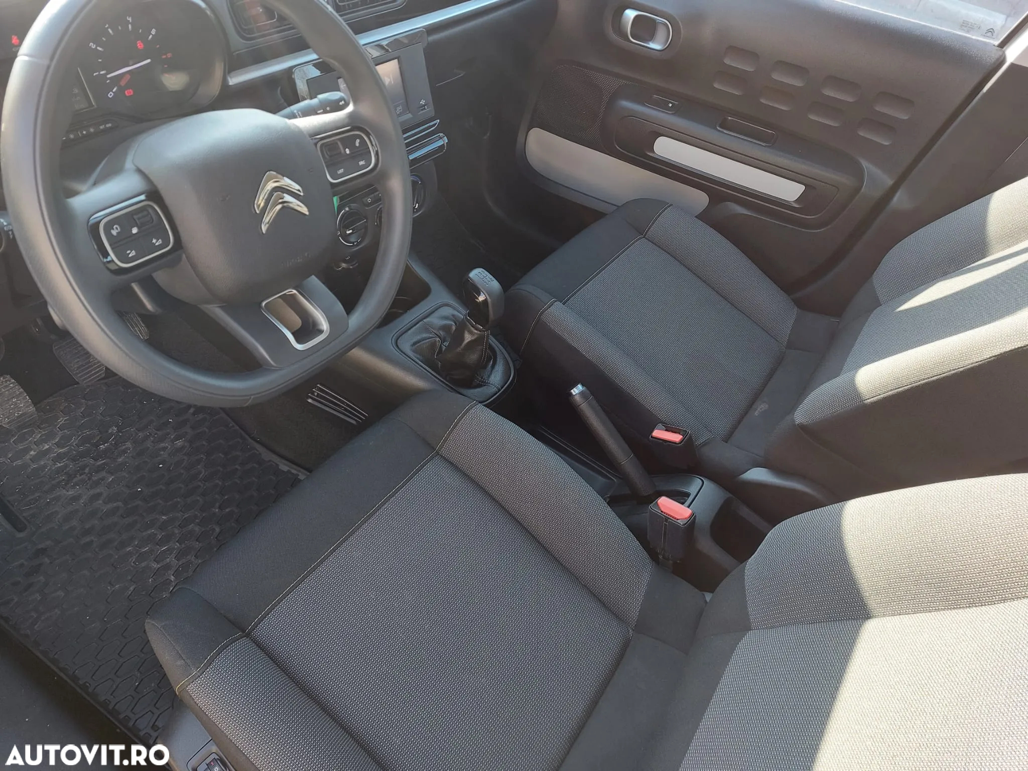 Citroën C3 1.2 PureTech 83 S&S BVM5 PLUS - 2