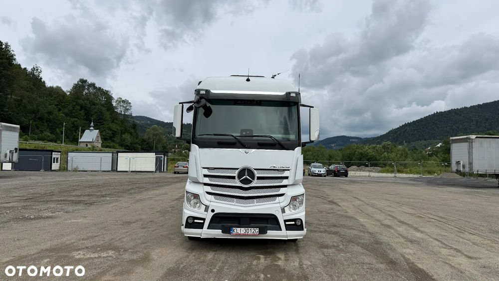 Mercedes-Benz Actros - 2