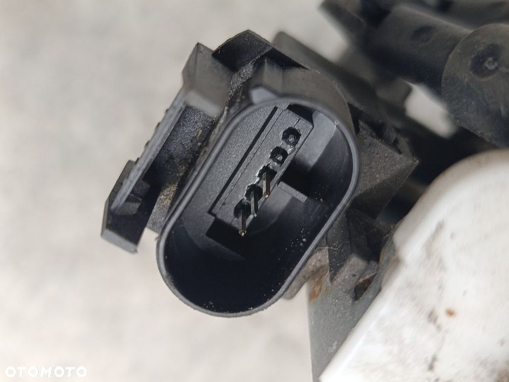 ZAMEK DRZWI LEWY PRZÓD AUDI A4 B5 8D1837015F - 6