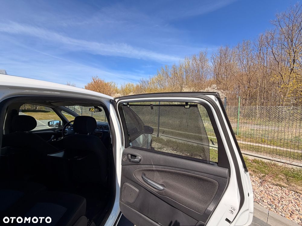 Ford S-Max 2.0 TDCi DPF Platinium X - 35