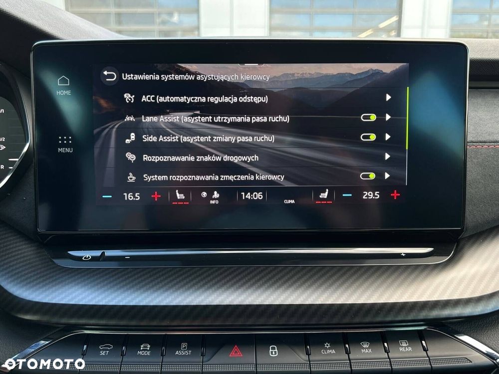 Skoda Octavia 2.0 TSI RS DSG - 32