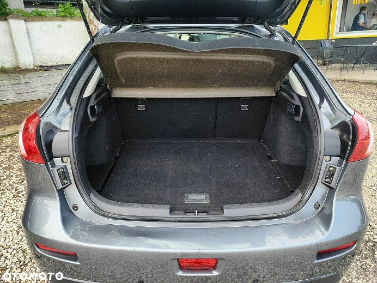 Mitsubishi Lancer - 10