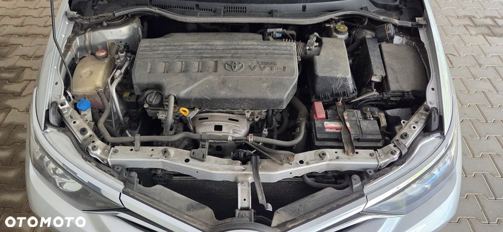 Toyota Auris - 22