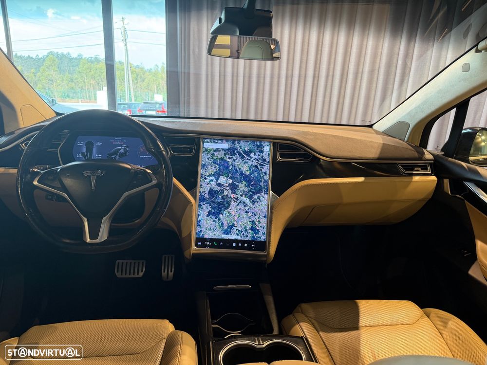 Tesla Model X P100D - 30
