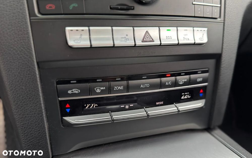 Mercedes-Benz Klasa E 250 (BlueTEC) d Coupe 9G-TRONIC - 29