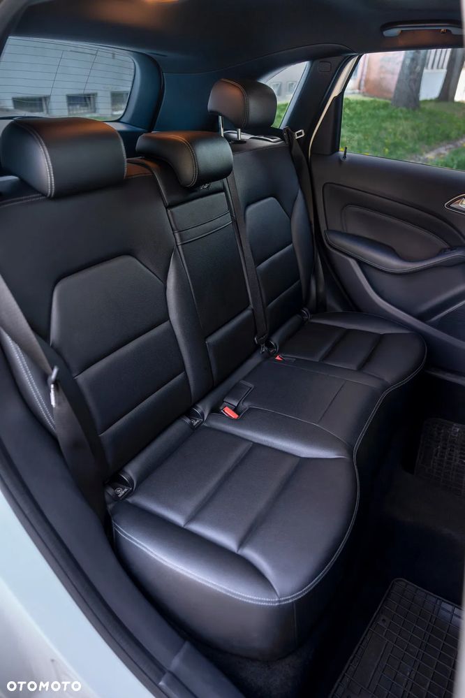 Mercedes-Benz Klasa B 250 4Matic 7G-DCT Urban - 19