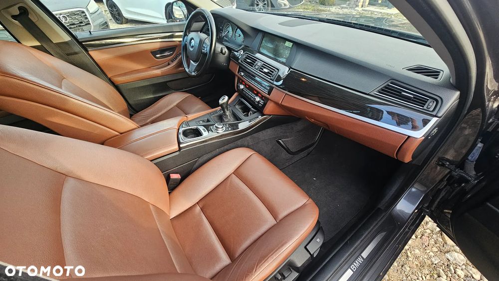 BMW Seria 5 520d Edition Fleet - 34