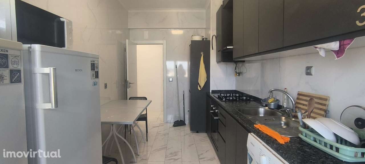 Apartamento, 3 quartos, Amadora, Reboleira, Águas - Grande imagem: 2/8
