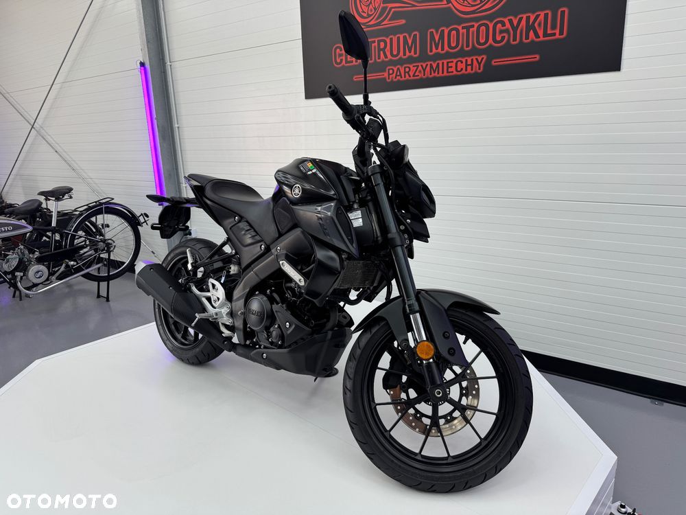 Yamaha MT - 4