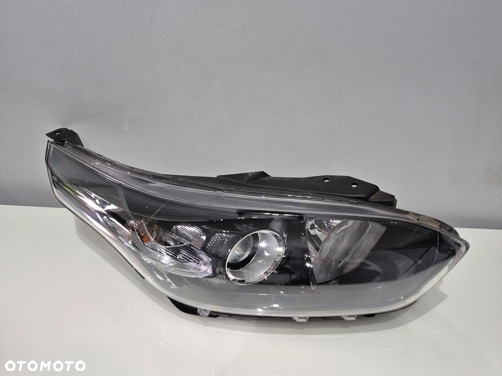 Kia Ceed III 21- lift Lampa reflektor soczewka prawy przód ciemny 12PIN Europa oryginalny - 4